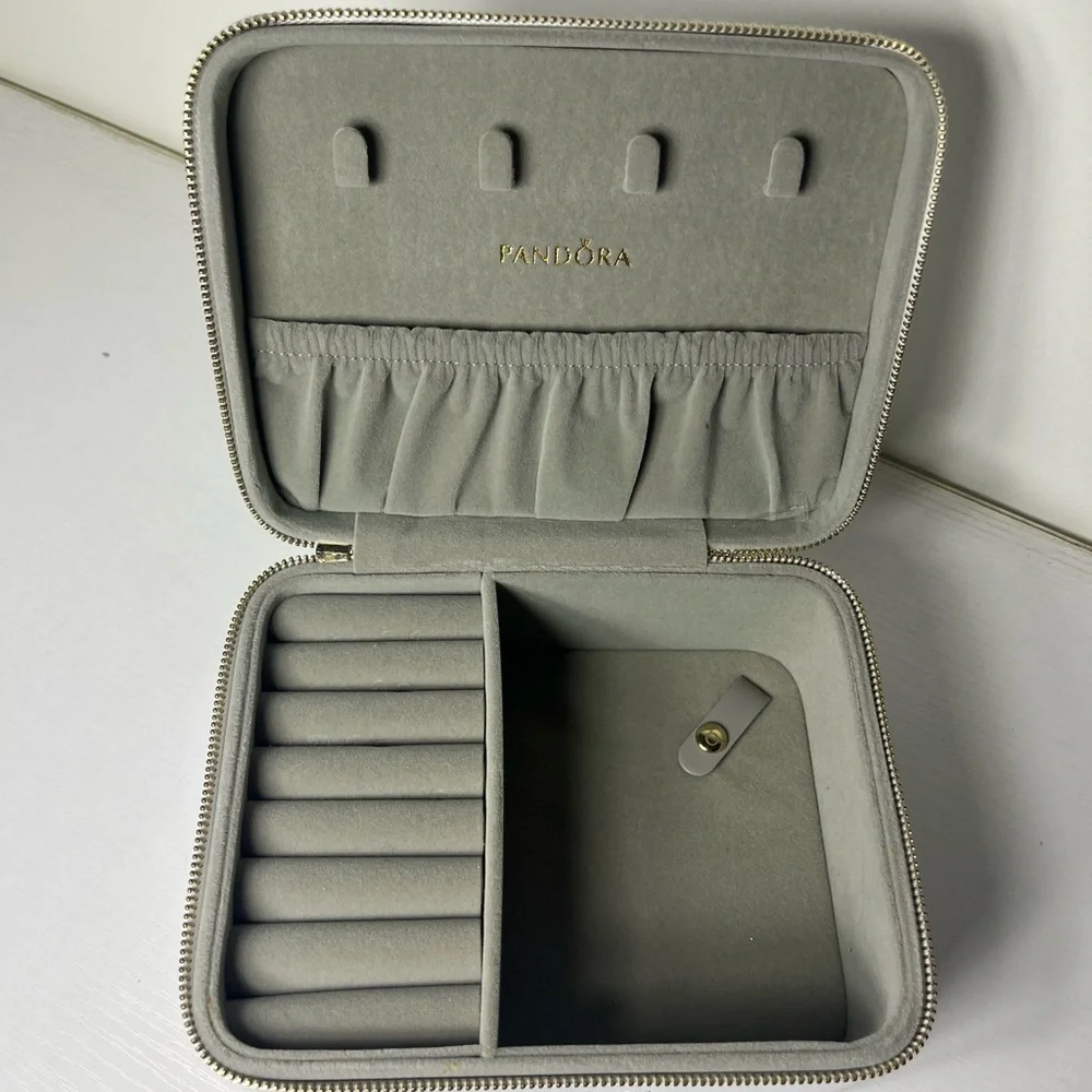 Pandora White Floral Zip Jewelry Case Travel Organizer Ring & Charm Storage - Picture 1 of 8